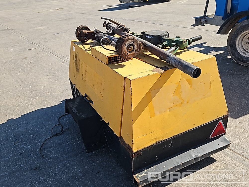 Compair Compressor (Parts Missing), Pneumatic Hand Held Breaker - Воздушный компрессор: фото 3 Compair Compressor (Parts Missing), Pneumatic Hand Held Breaker - Воздушный компрессор: фото 3
