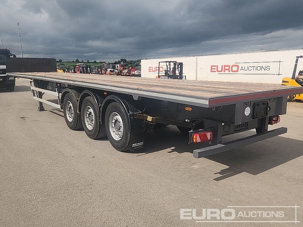 Concept Trailers 45' Tri Axle Flat Bed Trailer, Goal Posts, SAF Axles - Полуприцеп бортовой/ Платформа: фото 3 Concept Trailers 45' Tri Axle Flat Bed Trailer, Goal Posts, SAF Axles - Полуприцеп бортовой/ Платформа: фото 3