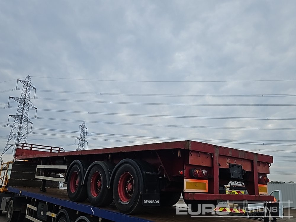 Dennison Trailers Tri Axle Extendable Flat Bed Trailer - Полуприцеп бортовой/ Платформа: фото 3 Dennison Trailers Tri Axle Extendable Flat Bed Trailer - Полуприцеп бортовой/ Платформа: фото 3
