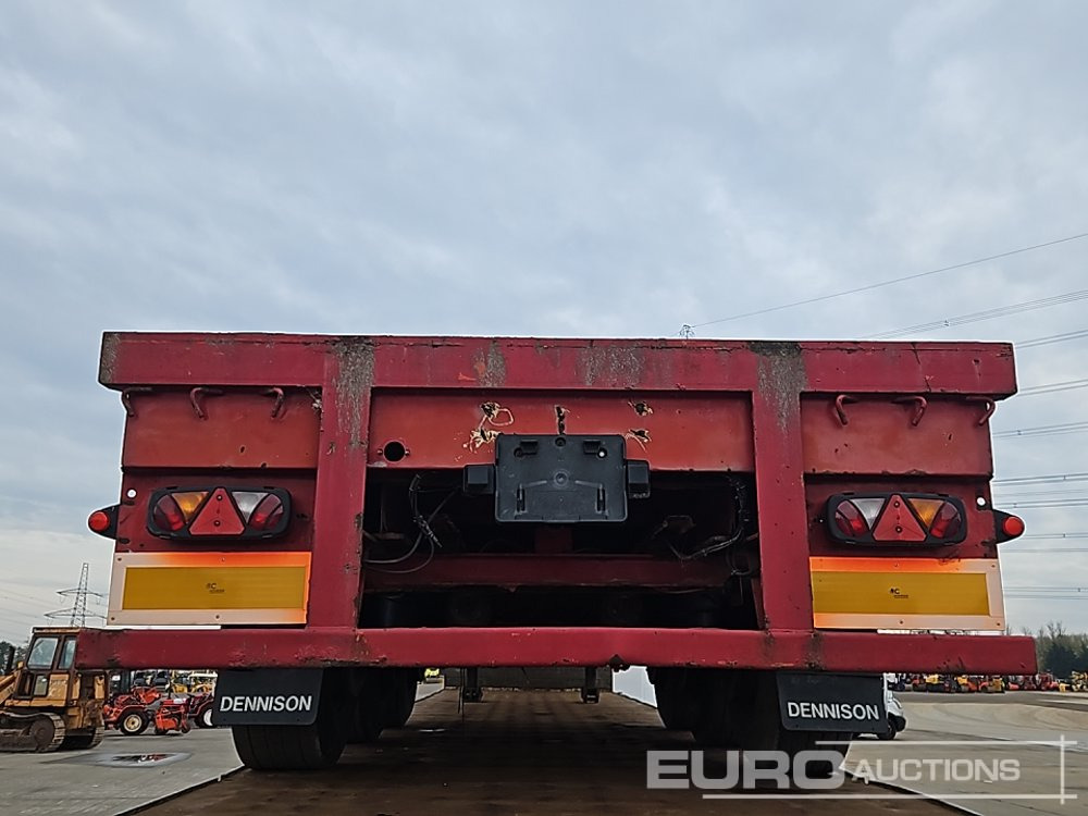 Dennison Trailers Tri Axle Extendable Flat Bed Trailer - Полуприцеп бортовой/ Платформа: фото 4 Dennison Trailers Tri Axle Extendable Flat Bed Trailer - Полуприцеп бортовой/ Платформа: фото 4
