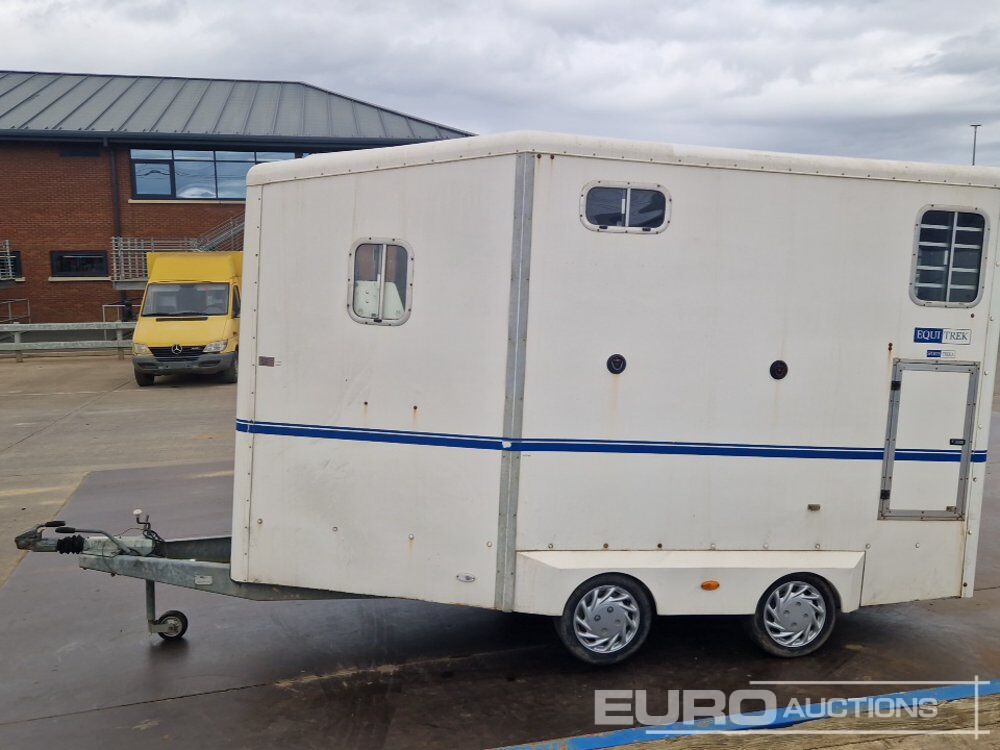 Equi-trek 2.6 Ton Horse Box Trailer, Ramp - Прицеп для спецтехники: фото 2 Equi-trek 2.6 Ton Horse Box Trailer, Ramp - Прицеп для спецтехники: фото 2