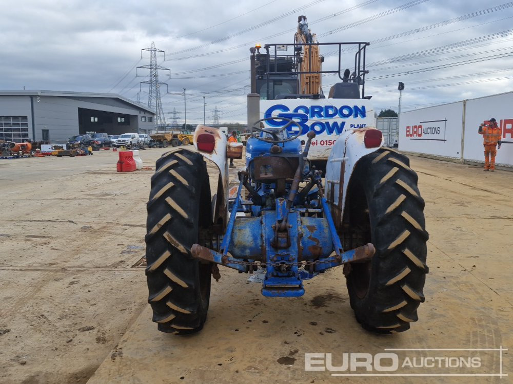 Ford 4000 - Трактор: фото 4 Ford 4000 - Трактор: фото 4