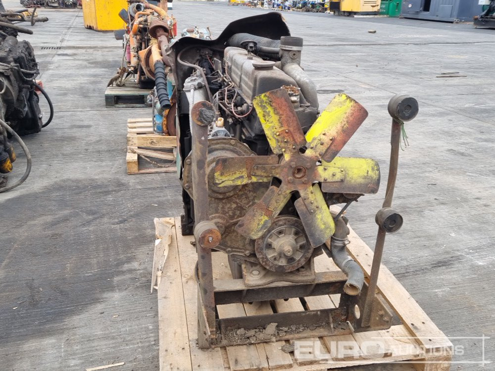 Ford 6 Cylinder Engine, Pump - Двигатель: фото 4 Ford 6 Cylinder Engine, Pump - Двигатель: фото 4