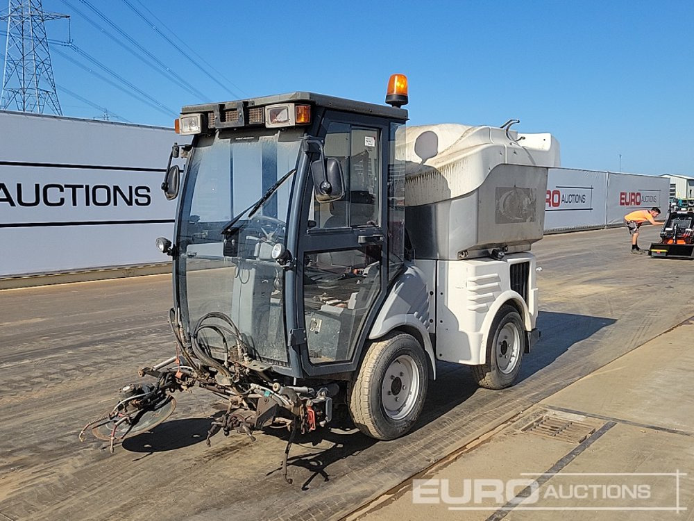 Hako Citymaster 1200 4x2 Sweeper Lorry (Not Road Registered, Reg Docs Are NOT Available) - Подметально-уборочная машина: фото 1 Hako Citymaster 1200 4x2 Sweeper Lorry (Not Road Registered, Reg Docs Are NOT Available) - Подметально-уборочная машина: фото 1
