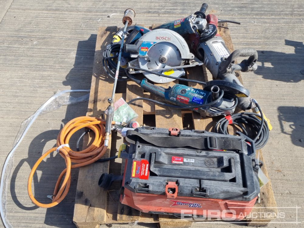Hilti VC40-UM 110 Volt Vacuum Cleaner, Milwaukee 110Volt Hand Held Breaker, Makita 110Volt Angle Grinder (2 of), Bosh 110 Volt Circular Saw, Propane Burner & Regulator - Строительное оборудование: фото 1 Hilti VC40-UM 110 Volt Vacuum Cleaner, Milwaukee 110Volt Hand Held Breaker, Makita 110Volt Angle Grinder (2 of), Bosh 110 Volt Circular Saw, Propane Burner & Regulator - Строительное оборудование: фото 1