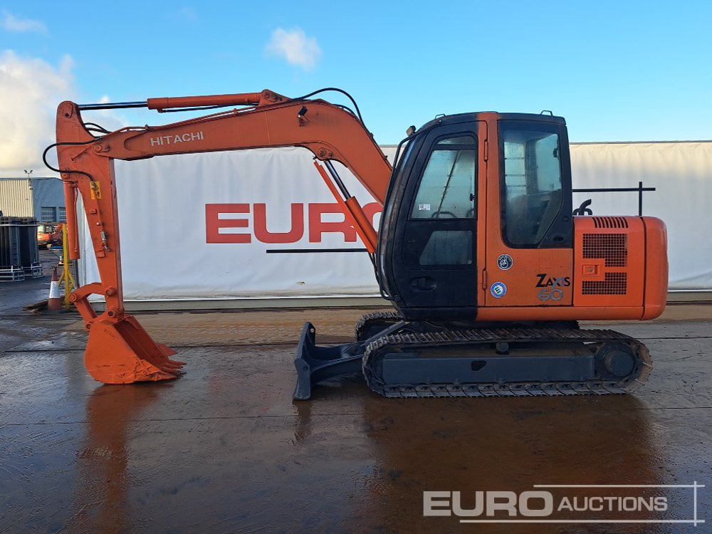 Hitachi ZX60 - Мини-экскаватор: фото 2 Hitachi ZX60 - Мини-экскаватор: фото 2