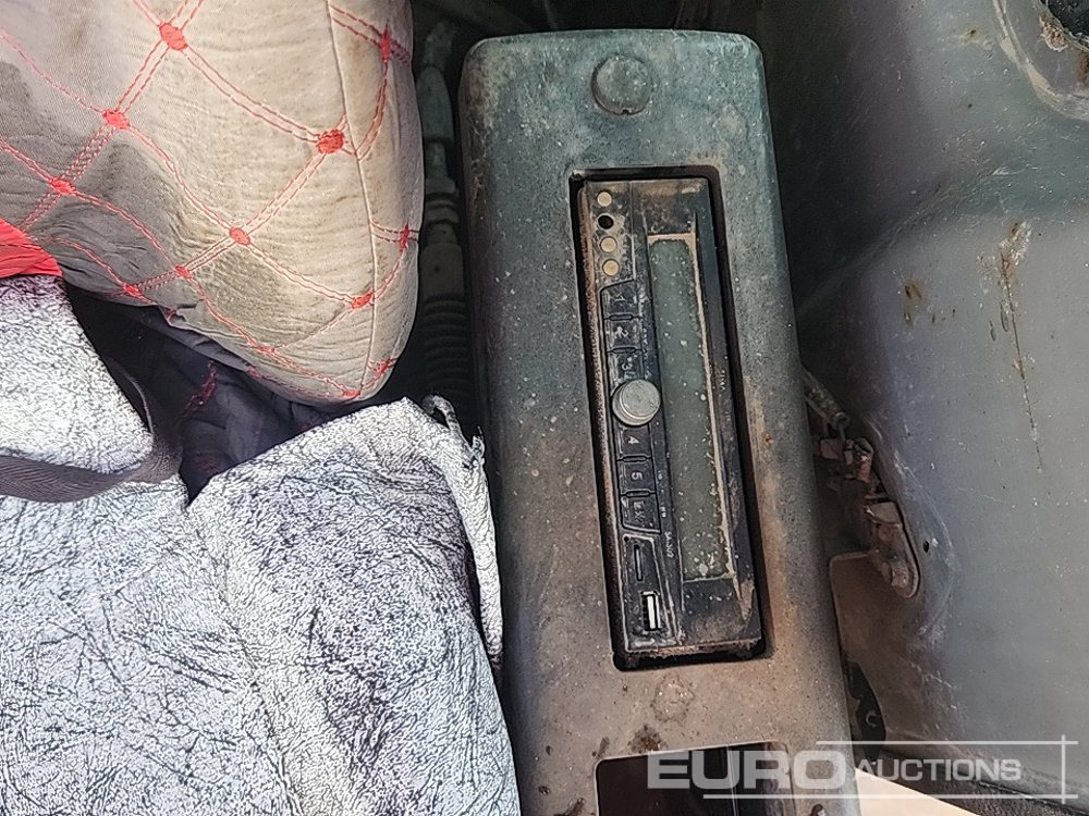 Мини-экскаватор Hitachi ZX70: фото 27 Мини-экскаватор Hitachi ZX70: фото 27