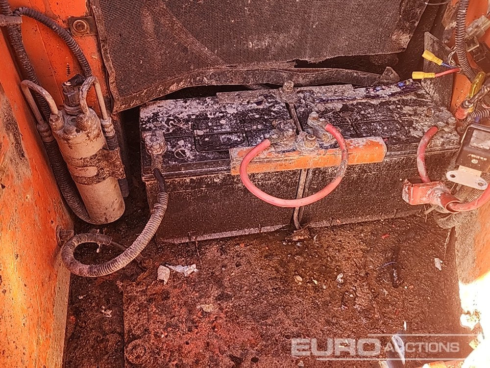 Мини-экскаватор Hitachi ZX70: фото 30 Мини-экскаватор Hitachi ZX70: фото 30