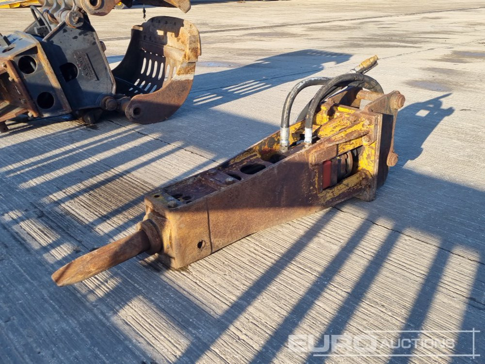 Hydraulic Breaker 45mm Pin to suit 4-6 Ton Excavator - Гидромолот: фото 1 Hydraulic Breaker 45mm Pin to suit 4-6 Ton Excavator - Гидромолот: фото 1