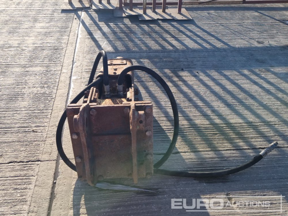 Hydraulic Breaker 50mm Pin to suit 6-8 Ton Excavator - Гидромолот: фото 4 Hydraulic Breaker 50mm Pin to suit 6-8 Ton Excavator - Гидромолот: фото 4