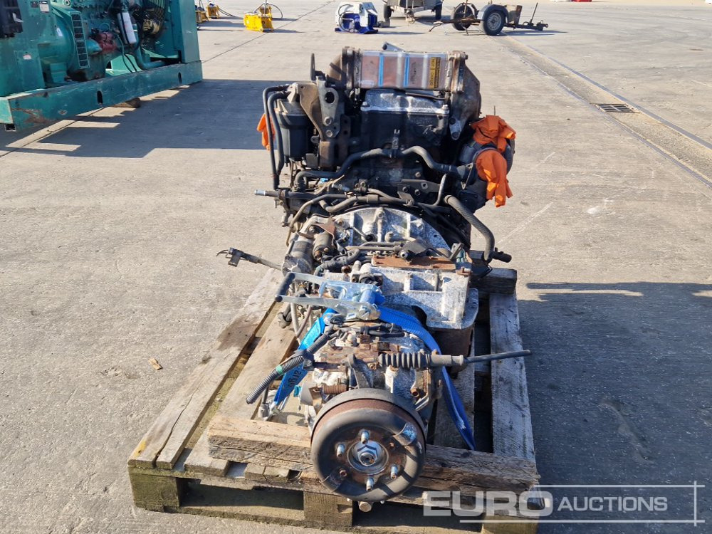 Isuzu 4 Cylinder Engine, Gearbox - Двигатель: фото 4 Isuzu 4 Cylinder Engine, Gearbox - Двигатель: фото 4