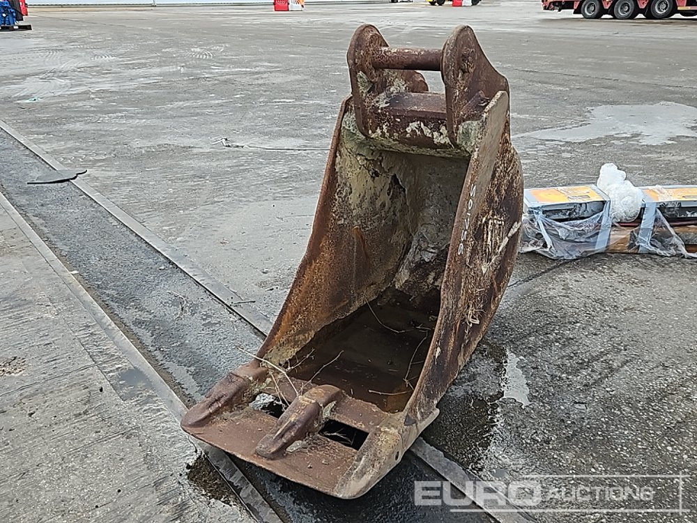 JCB 24" Digging Bucket 65mm Pin to suit 13 Ton Excavator - Ковш: фото 1 JCB 24" Digging Bucket 65mm Pin to suit 13 Ton Excavator - Ковш: фото 1