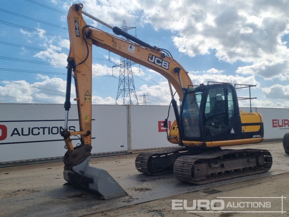 JCB JS145LC - Гусеничный экскаватор: фото 1 JCB JS145LC - Гусеничный экскаватор: фото 1