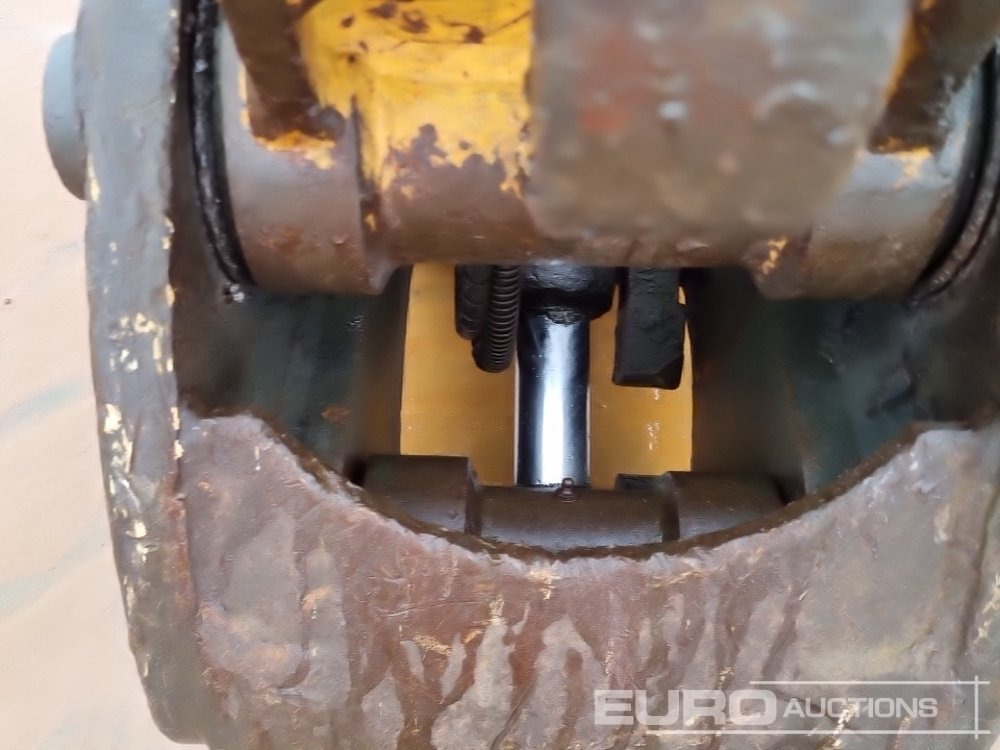 Гусеничный экскаватор JCB JS160: фото 30