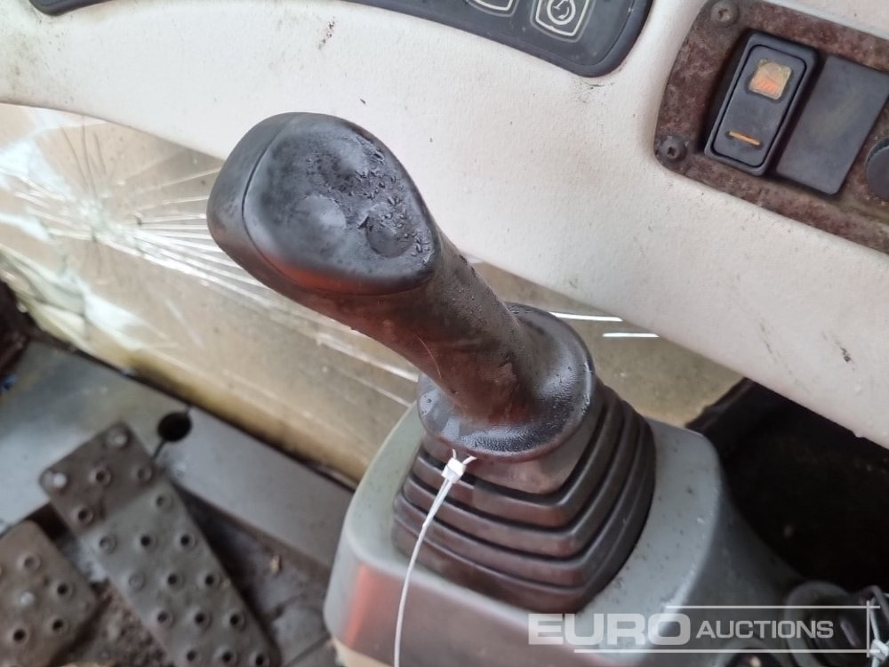 Гусеничный экскаватор JCB JS160: фото 42