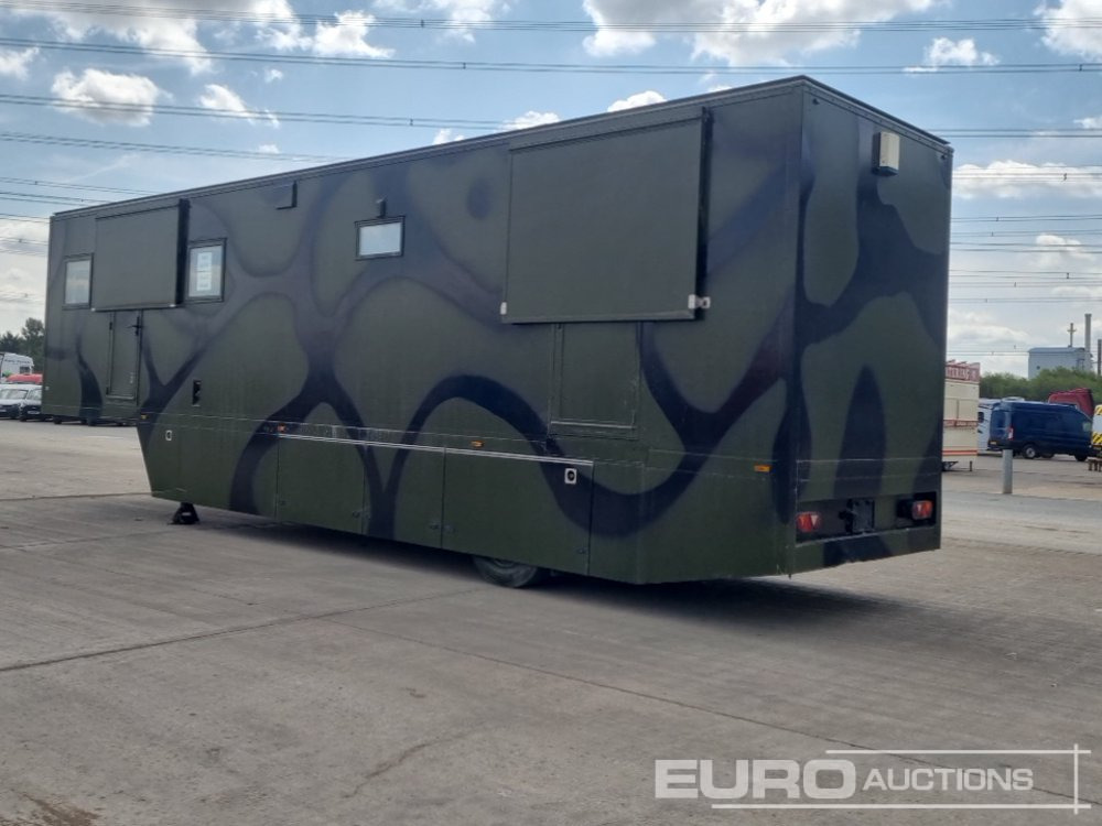KNORR-BREMSE Single Axle Show Ground Trailer, Staging Area, A/C, 28kVA Generator Cummins Engine - Полуприцеп-фургон: фото 3 KNORR-BREMSE Single Axle Show Ground Trailer, Staging Area, A/C, 28kVA Generator Cummins Engine - Полуприцеп-фургон: фото 3