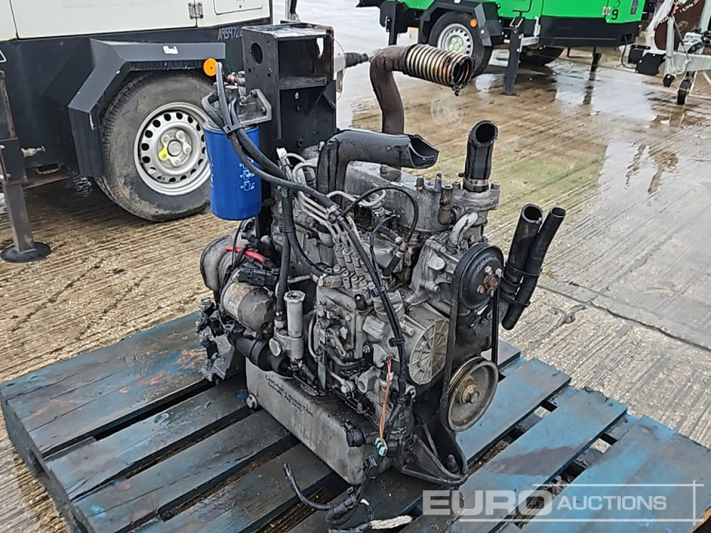 Kubota 4 Cylinder Engine - Двигатель: фото 1 Kubota 4 Cylinder Engine - Двигатель: фото 1