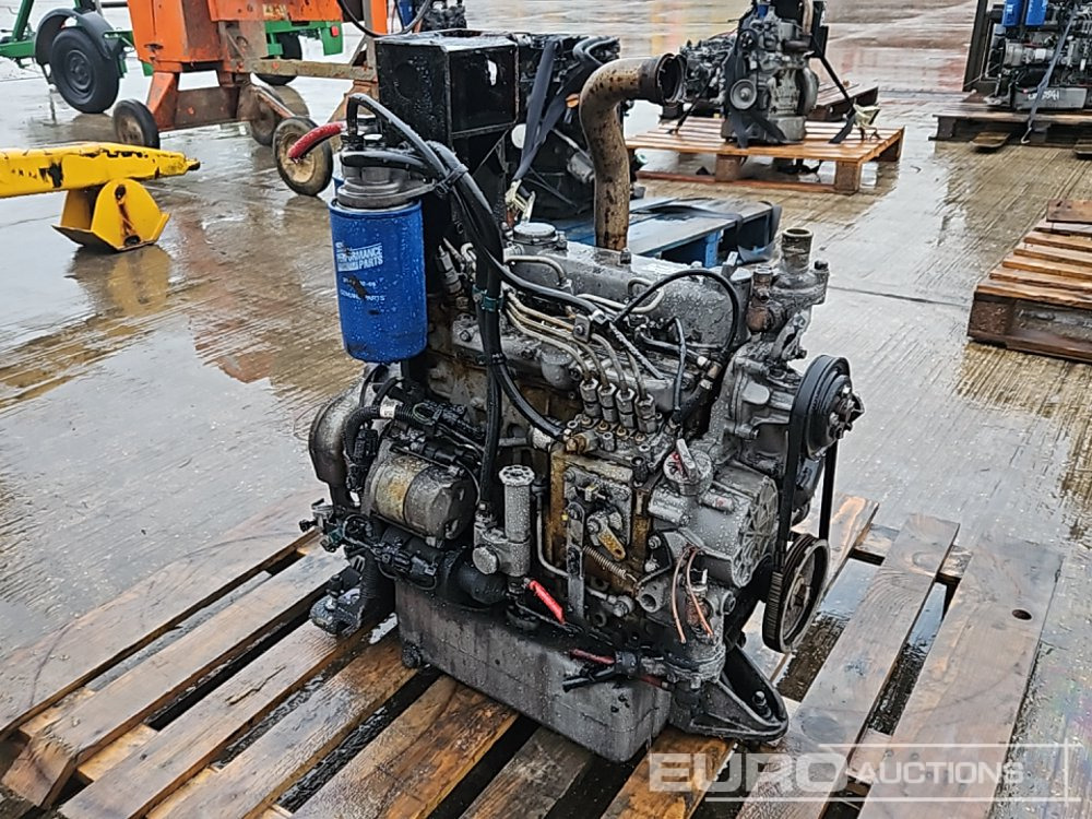 Kubota 4 Cylinder Engine - Двигатель: фото 1 Kubota 4 Cylinder Engine - Двигатель: фото 1