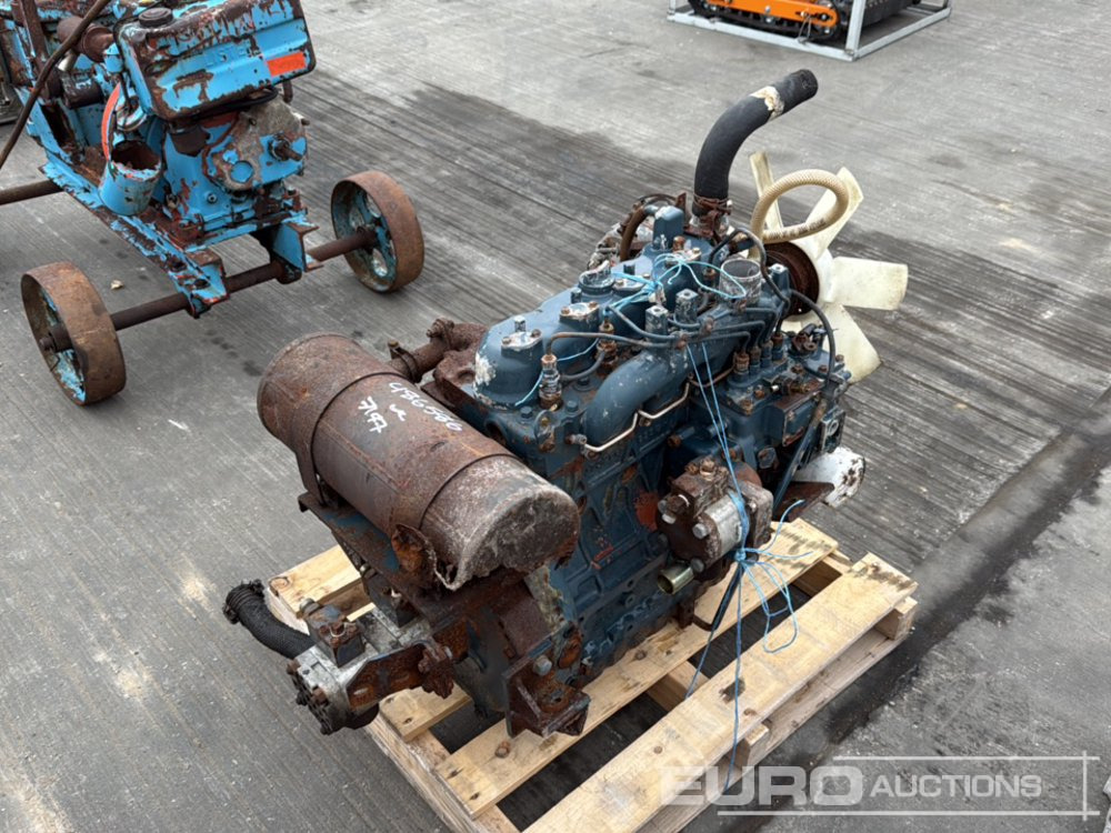 Kubota 4 Cylinder Engine - Двигатель: фото 1 Kubota 4 Cylinder Engine - Двигатель: фото 1