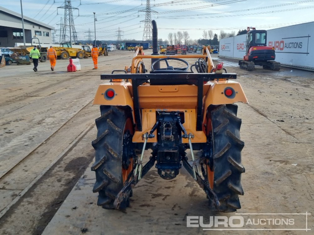 Kubota L2002DT - Минитрактор: фото 4 Kubota L2002DT - Минитрактор: фото 4