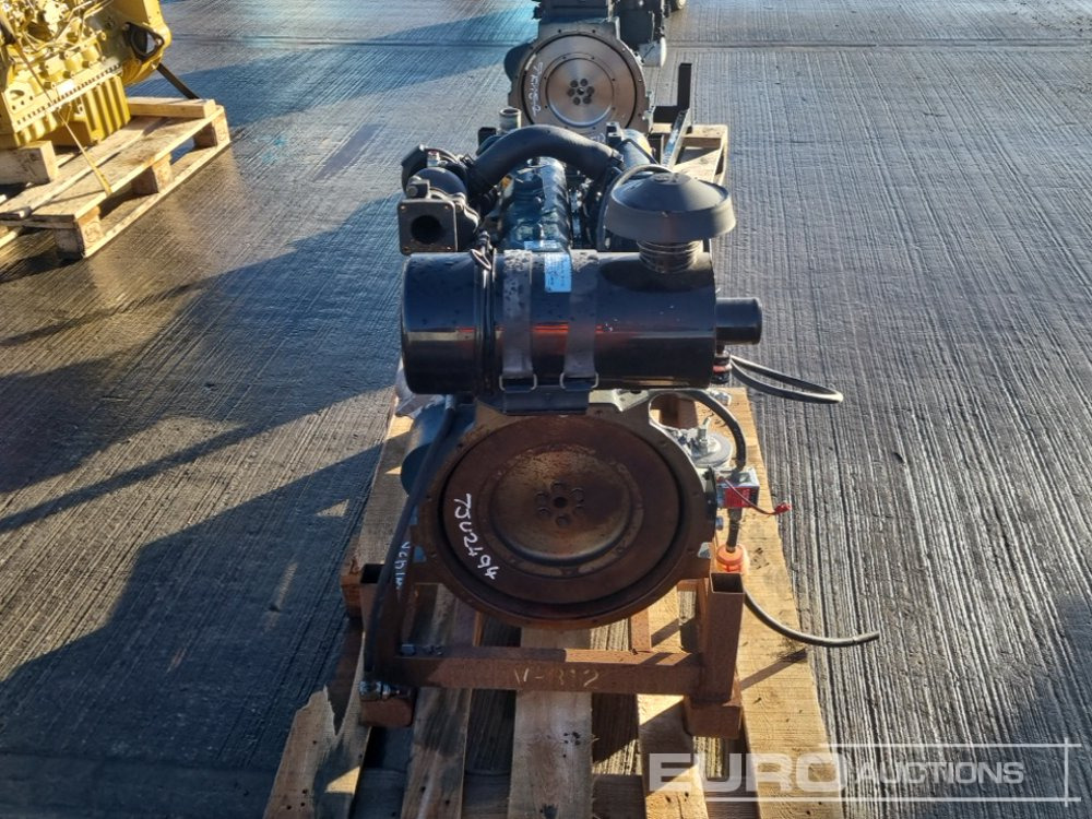 Kubota V2003T - Двигатель: фото 4 Kubota V2003T - Двигатель: фото 4