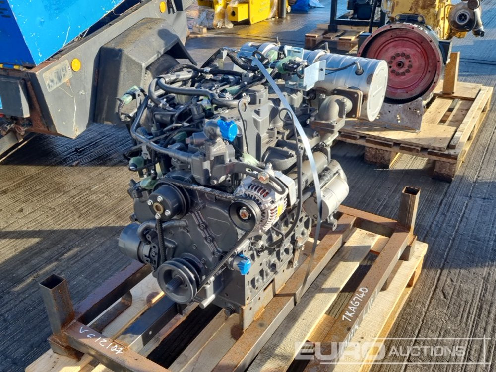 Kubota V2403 - Двигатель: фото 1 Kubota V2403 - Двигатель: фото 1