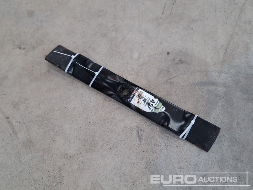 Строительное оборудование Lawnmower Blades to Suit 42" John Deere Mower (2 of): фото 7