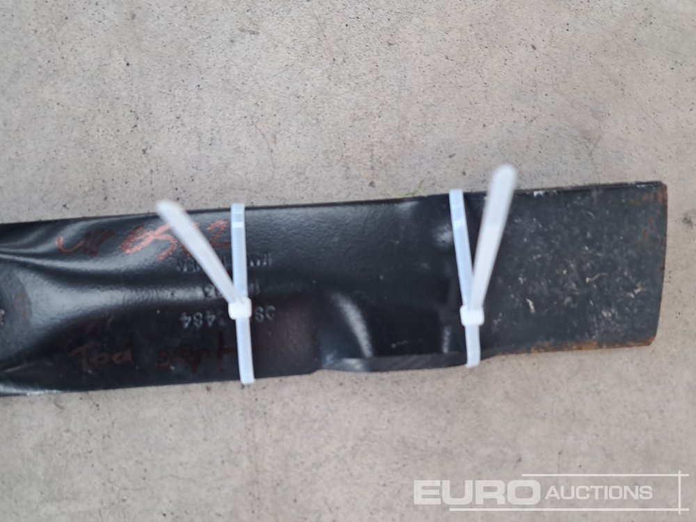 Строительное оборудование Lawnmower Blades to Suit 42" John Deere Mower (2 of): фото 11