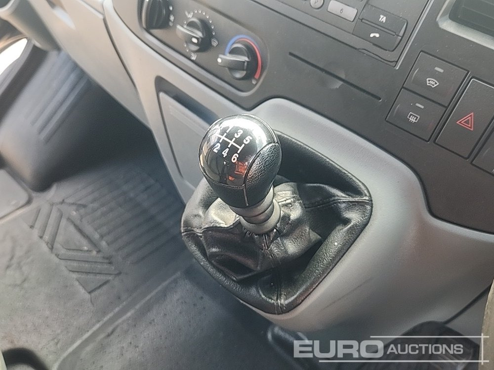 Лёгкий коммерческий автомобиль 2013 Ford Transit: фото 38