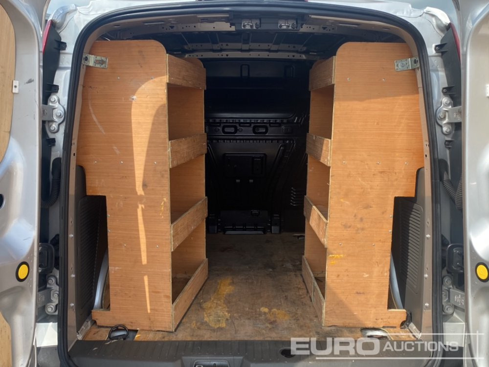 Лёгкий коммерческий автомобиль 2021 Ford Transit Connect 200: фото 13