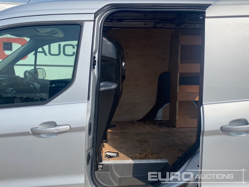Лёгкий коммерческий автомобиль 2021 Ford Transit Connect 200: фото 14