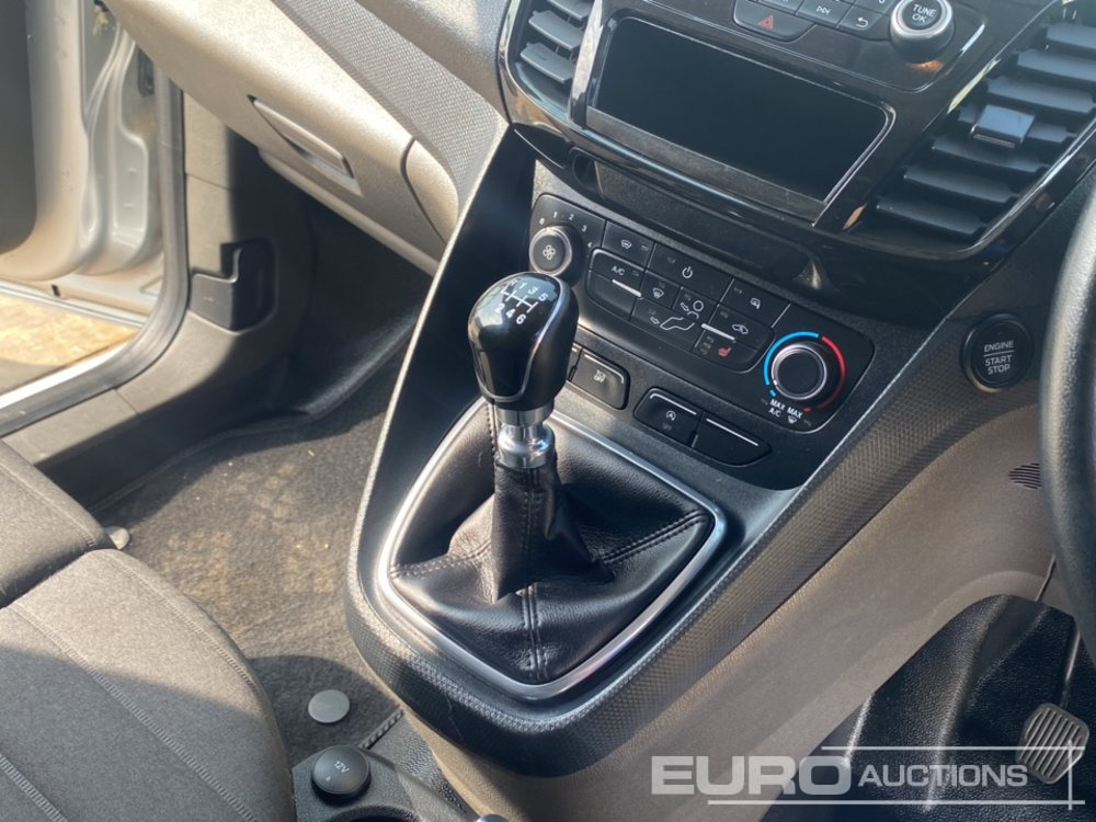 Лёгкий коммерческий автомобиль 2021 Ford Transit Connect 200: фото 19