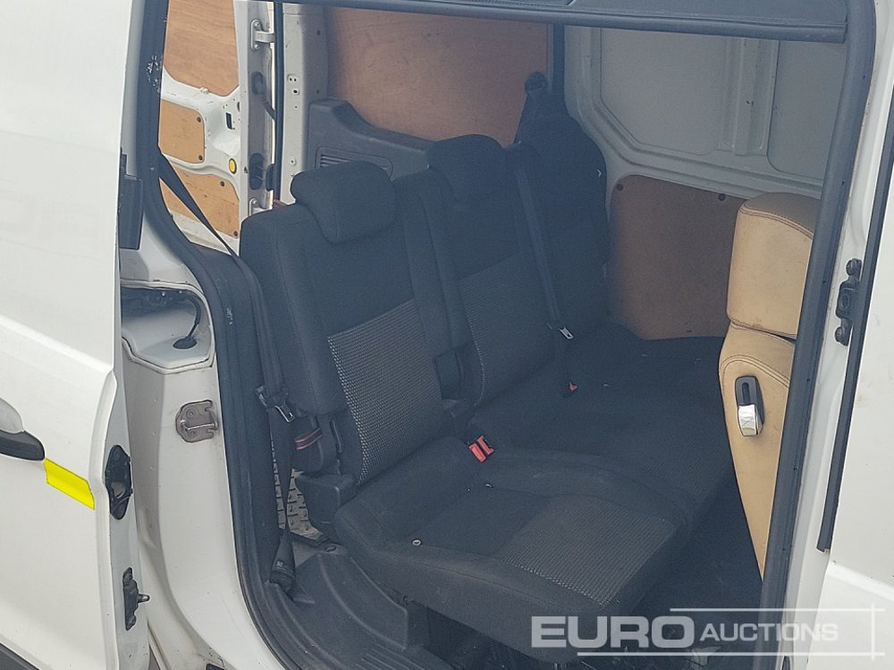 Лёгкий коммерческий автомобиль Ford Transit Connect: фото 13