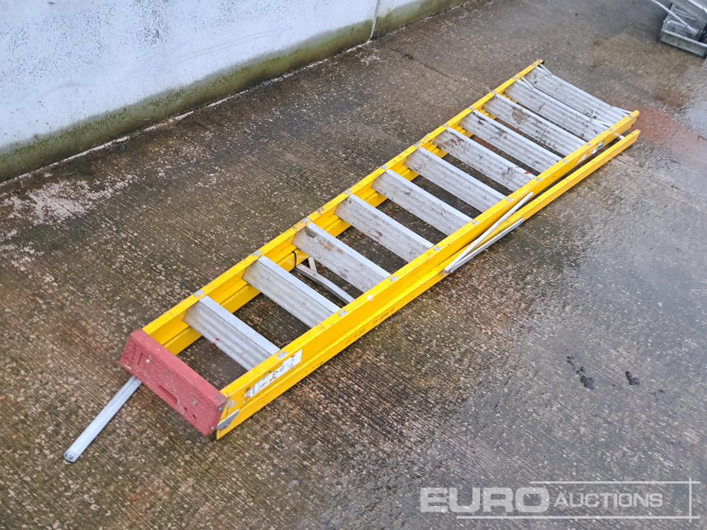 Lyte 12 Thread Stepladder - Оборудование для мастерских: фото 1 Lyte 12 Thread Stepladder - Оборудование для мастерских: фото 1