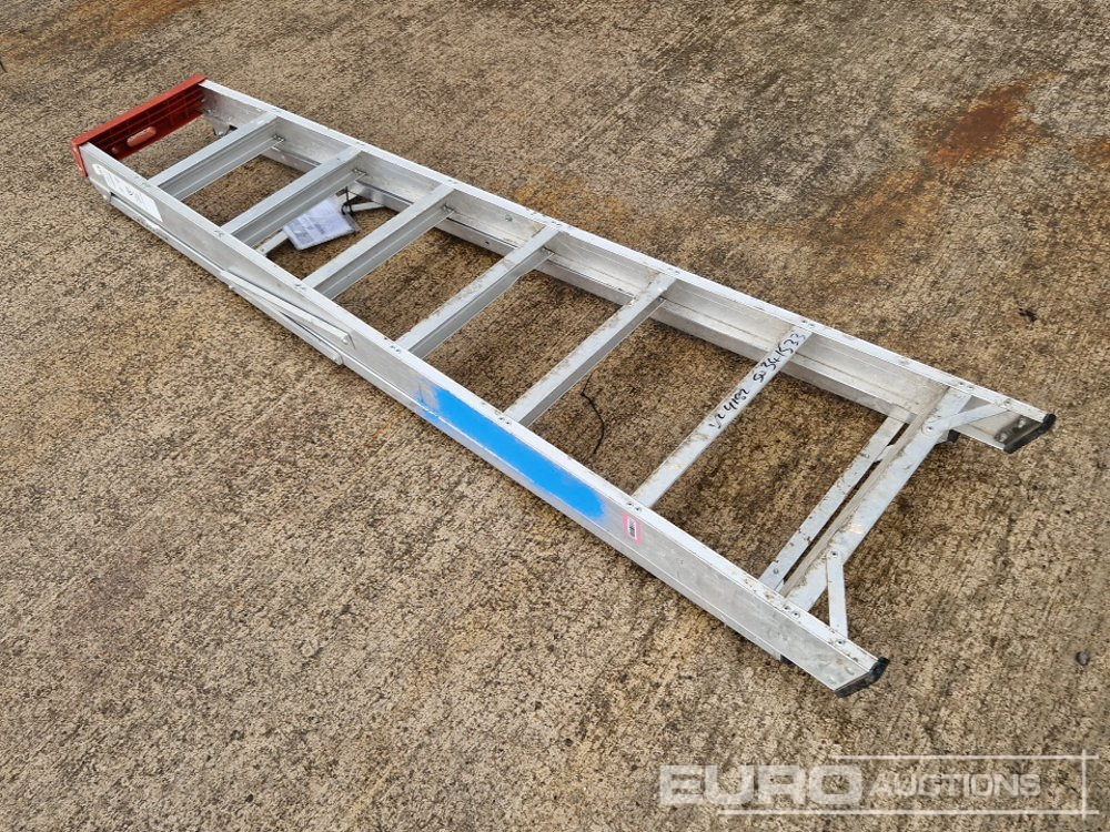 Строительное оборудование Lyte 8 Tread Aluminium Step Ladder: фото 7