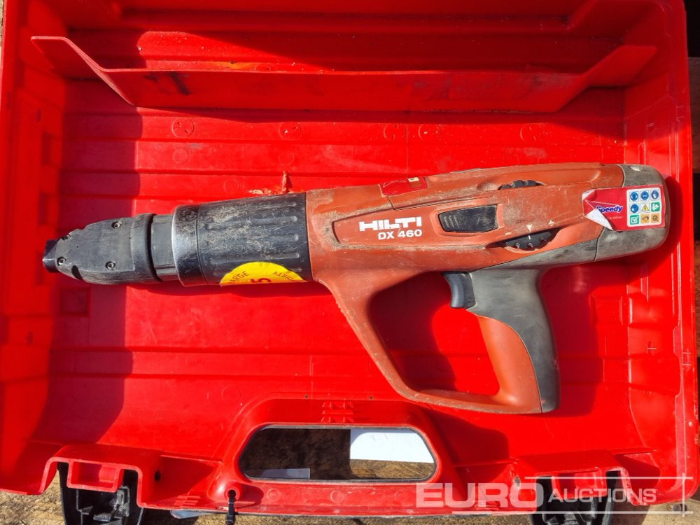 Makita DC10WA Battery Nail Gun, Battery & Charger, Paslode Impulse 30 Battery Nail Gun, Hilti Battery Nail Gun (3 of) - Строительное оборудование: фото 5 Makita DC10WA Battery Nail Gun, Battery & Charger, Paslode Impulse 30 Battery Nail Gun, Hilti Battery Nail Gun (3 of) - Строительное оборудование: фото 5