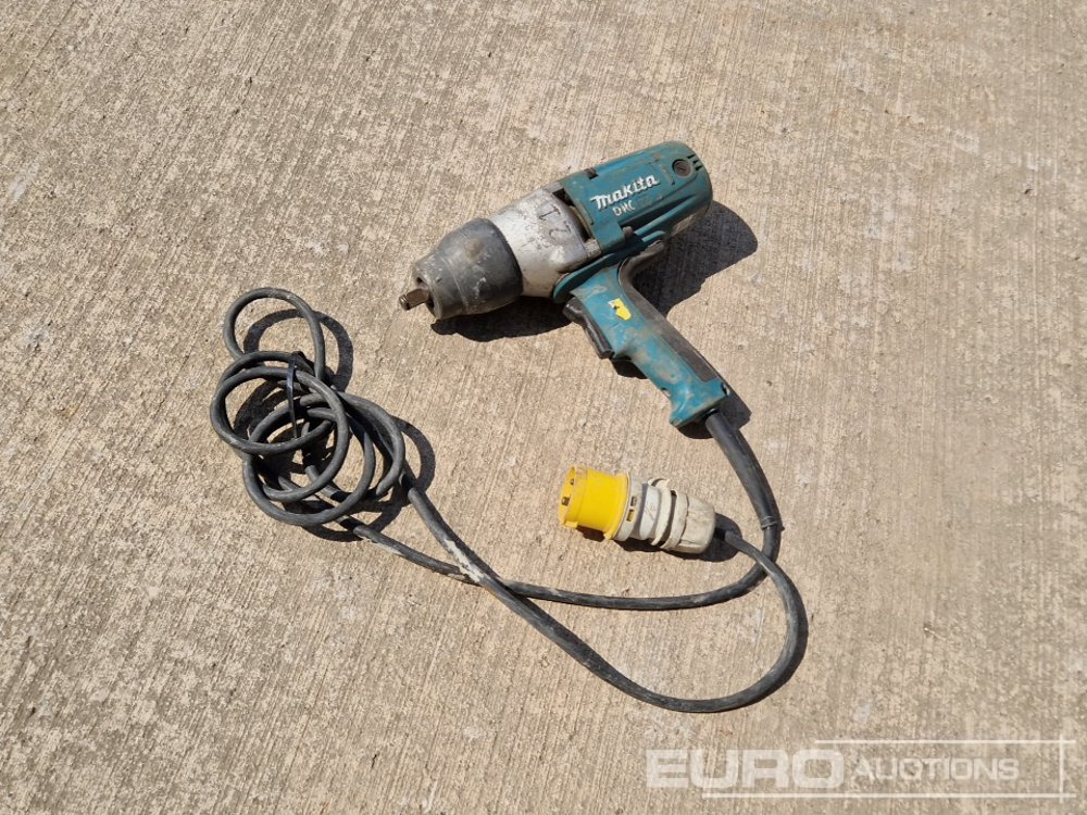 Makita TW035 110 Volt Impact Wrench - Строительное оборудование: фото 1 Makita TW035 110 Volt Impact Wrench - Строительное оборудование: фото 1