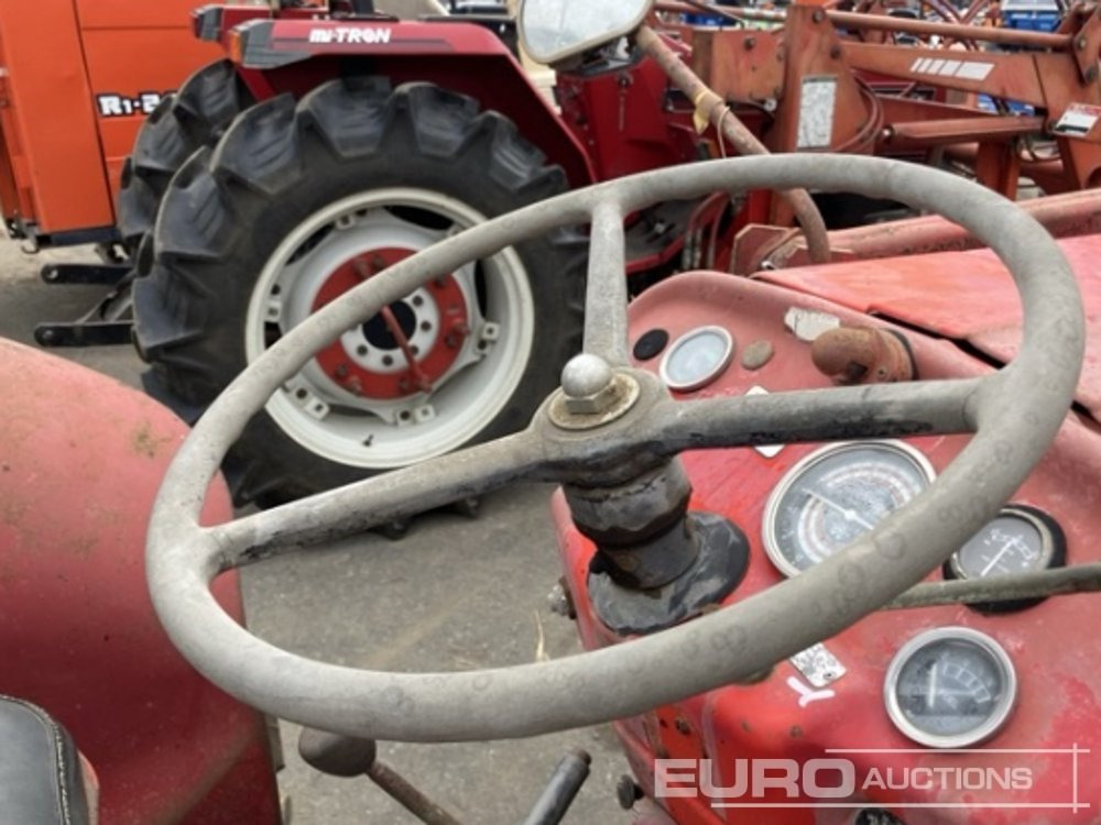 Massey Ferguson 135 - Трактор: фото 5 Massey Ferguson 135 - Трактор: фото 5