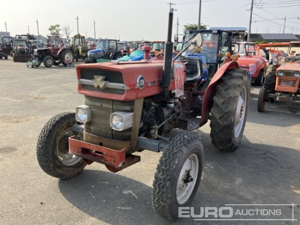 Massey Ferguson 135 - Трактор: фото 2 Massey Ferguson 135 - Трактор: фото 2