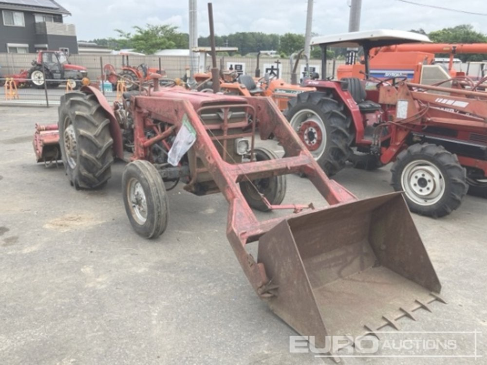Massey Ferguson 135 - Трактор: фото 4 Massey Ferguson 135 - Трактор: фото 4