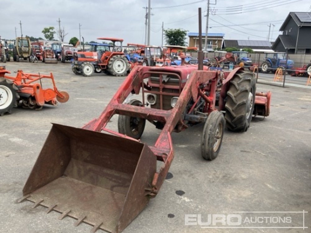 Massey Ferguson 135 - Трактор: фото 2 Massey Ferguson 135 - Трактор: фото 2