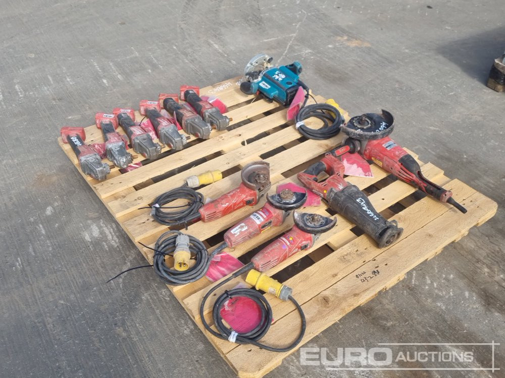 Milwaukee 110Volt Grinder (4 of), Battery Grinder (6 of), Battery Reciprocating Saw, Makita 110Volt Plunge Router - Строительное оборудование: фото 2 Milwaukee 110Volt Grinder (4 of), Battery Grinder (6 of), Battery Reciprocating Saw, Makita 110Volt Plunge Router - Строительное оборудование: фото 2