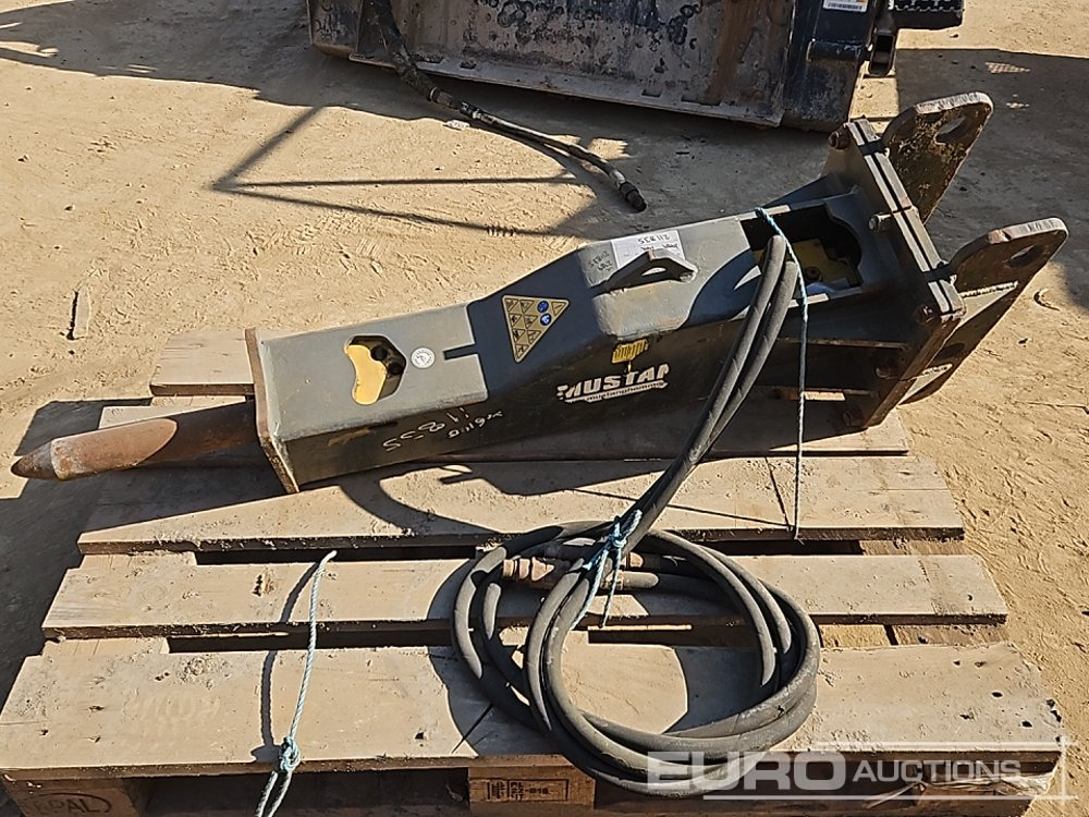 Mustang HM200 - Гидромолот: фото 2 Mustang HM200 - Гидромолот: фото 2