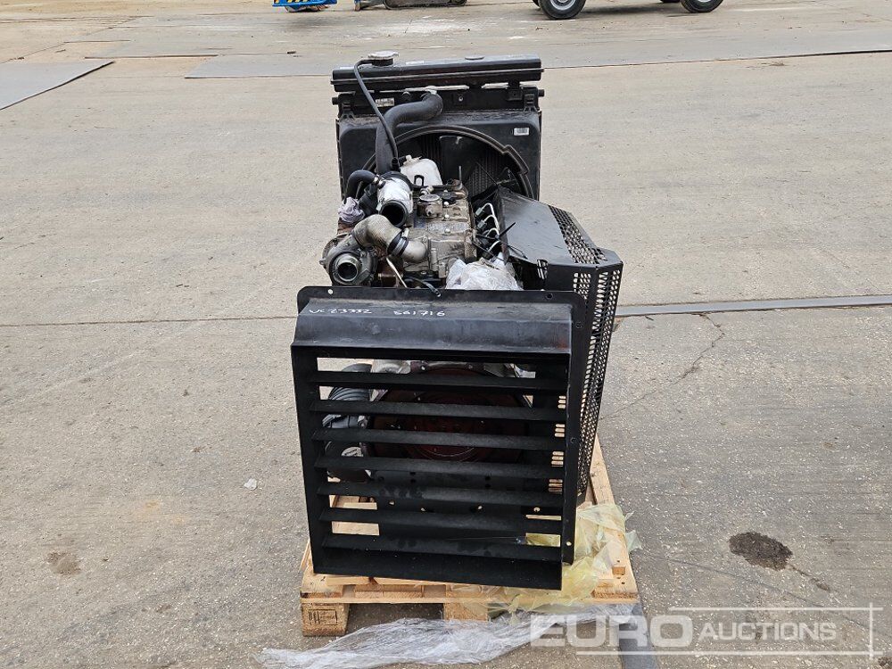 Perkins 4 Cylinder Engine - Двигатель: фото 4 Perkins 4 Cylinder Engine - Двигатель: фото 4