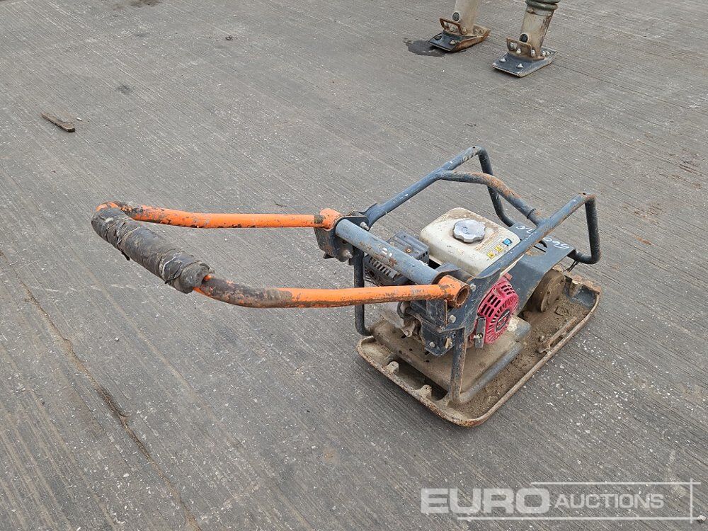 Petrol Compaction Plate, Honda Engine - Оборудование для бетонных работ: фото 5 Petrol Compaction Plate, Honda Engine - Оборудование для бетонных работ: фото 5