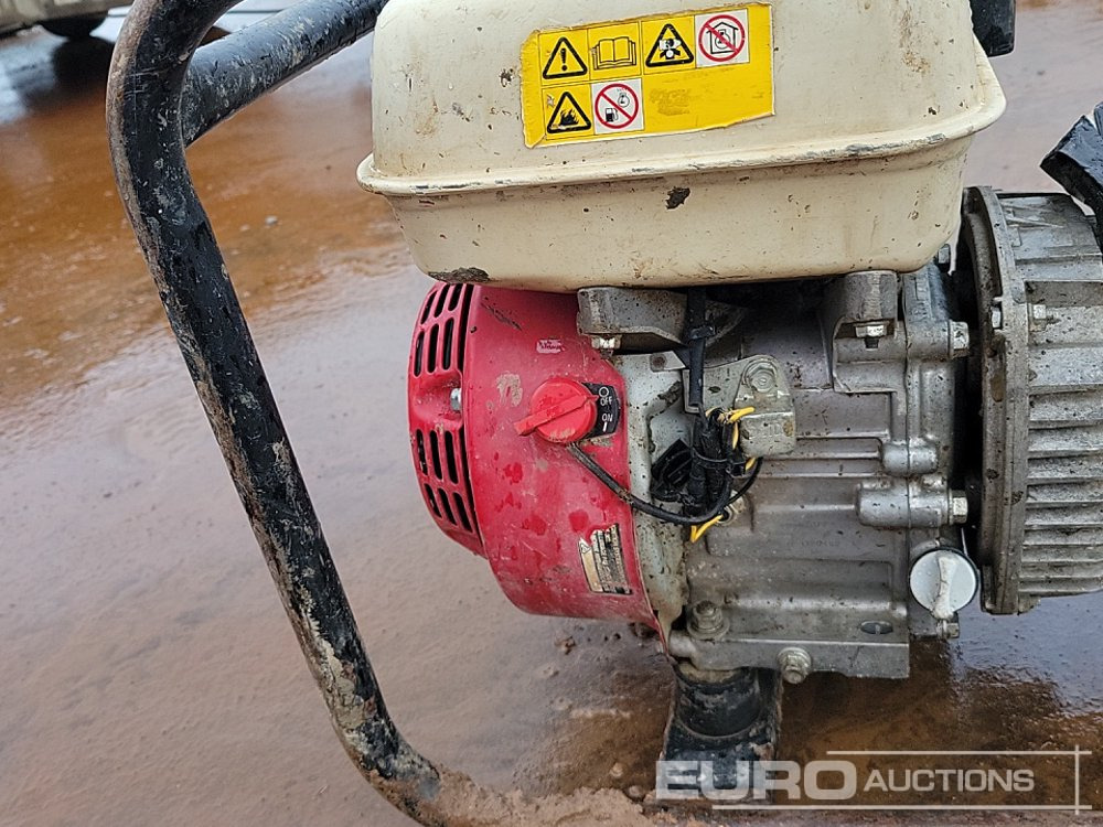 Электрогенератор Petrol Generator: фото 17 Электрогенератор Petrol Generator: фото 17