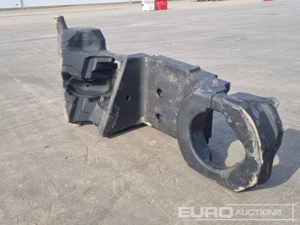 Plastic Fuel Tank to suit John Deere Tractor - Строительное оборудование: фото 3 Plastic Fuel Tank to suit John Deere Tractor - Строительное оборудование: фото 3