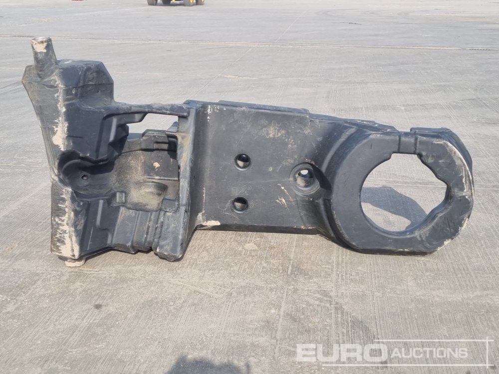 Plastic Fuel Tank to suit John Deere Tractor - Строительное оборудование: фото 2 Plastic Fuel Tank to suit John Deere Tractor - Строительное оборудование: фото 2