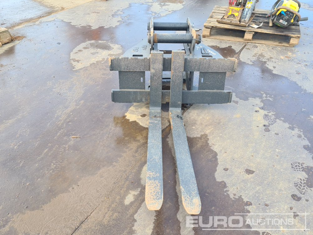 Dromone Fork Frame & Forks 80mm Pin to suit 20 Ton Excavator - Погрузочно-разгрузочная техника: фото 2 Dromone Fork Frame & Forks 80mm Pin to suit 20 Ton Excavator - Погрузочно-разгрузочная техника: фото 2