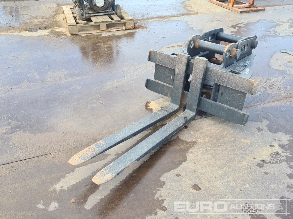 Dromone Fork Frame & Forks 80mm Pin to suit 20 Ton Excavator - Погрузочно-разгрузочная техника: фото 3 Dromone Fork Frame & Forks 80mm Pin to suit 20 Ton Excavator - Погрузочно-разгрузочная техника: фото 3
